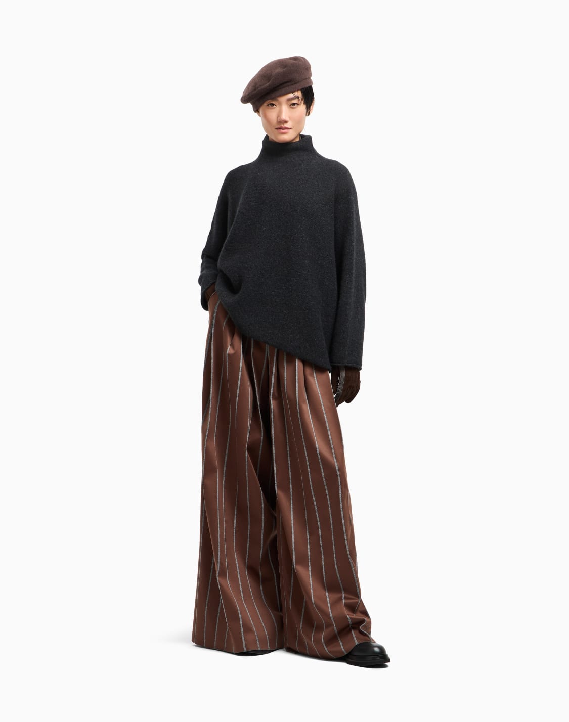 pantaloni-ampi-in-jersey-effetto-chin-marrone--giorgio-armani