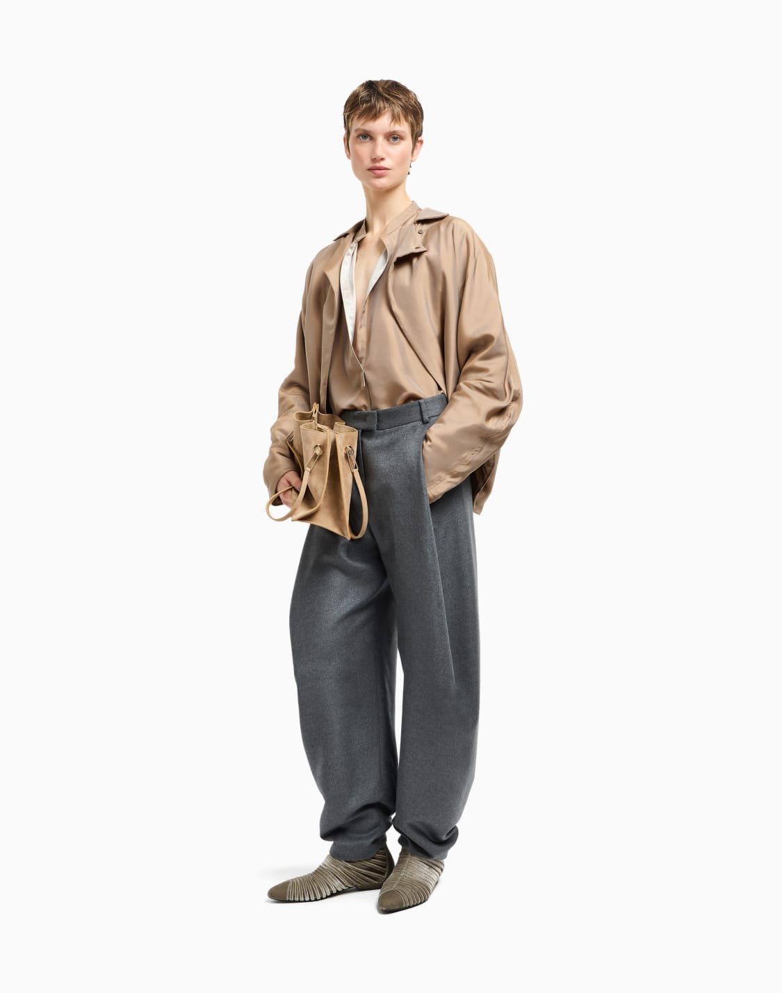 blouson-in-ras-di-seta-beige--giorgio-armani