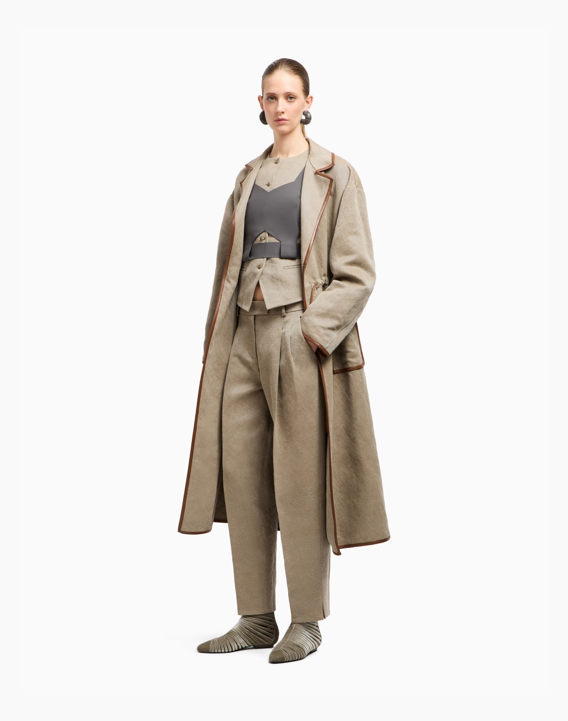 hemp-viscose-and-cotton-cavalry-double-pleat-trousers-beige--giorgio-armani