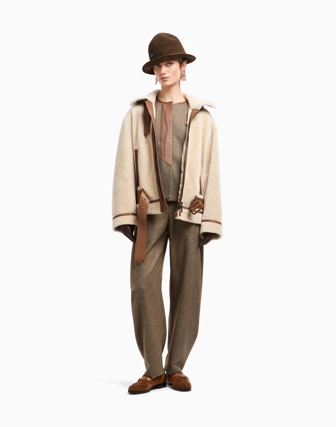 giacca-monopetto-in-lana-vergine-e-cashmere-e-dettagli-in-pelle-beige--giorgio-armani
