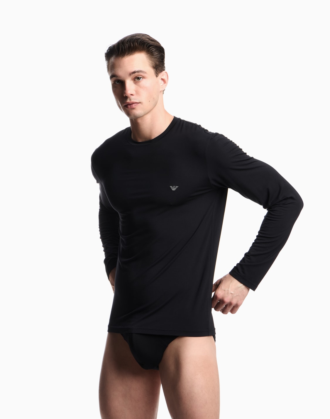 ラウンジウェアトップス-ソフトモダル-タイトフィット-ブラック--emporio-armani
