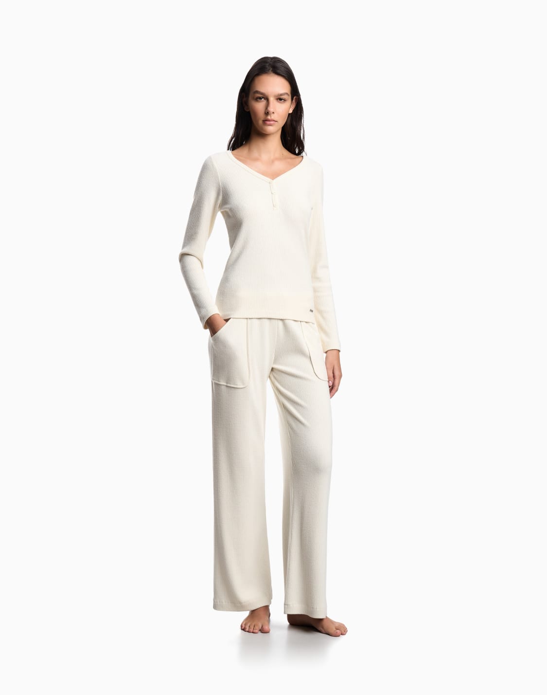 pull-encolure-en-v-de-dtente-en-viscose-fines-ctes-blanc--emporio-armani