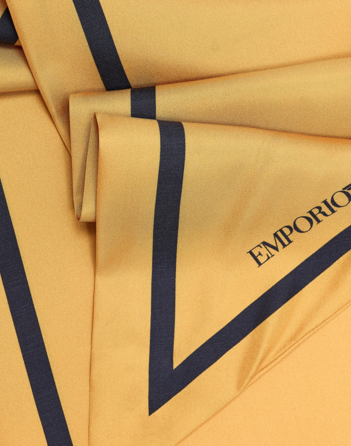 slik-foulard-イエロ--emporio-armani
