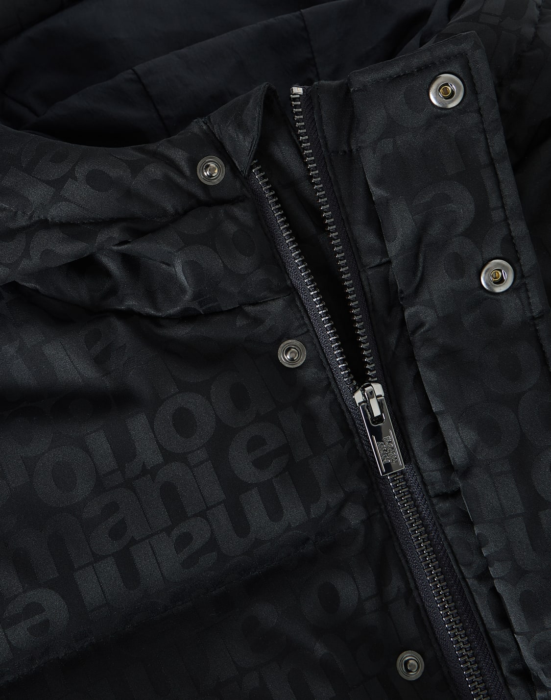 piumino-con-cappuccio-in-nylon-jacquard-logo-all-over-asv-blu-navy--emporio-armani