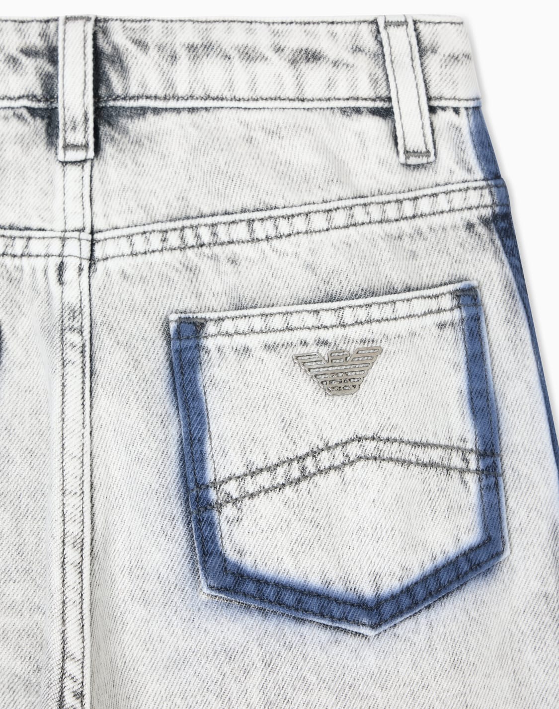 jean-en-denim-coupe-carotte-gris--emporio-armani