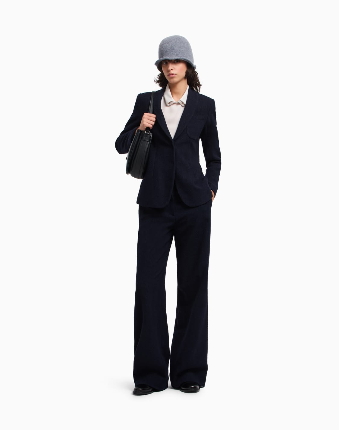 pantalones-anchos-con-motivo-chevrn-en-tejido-jacquard-icon-azul--emporio-armani