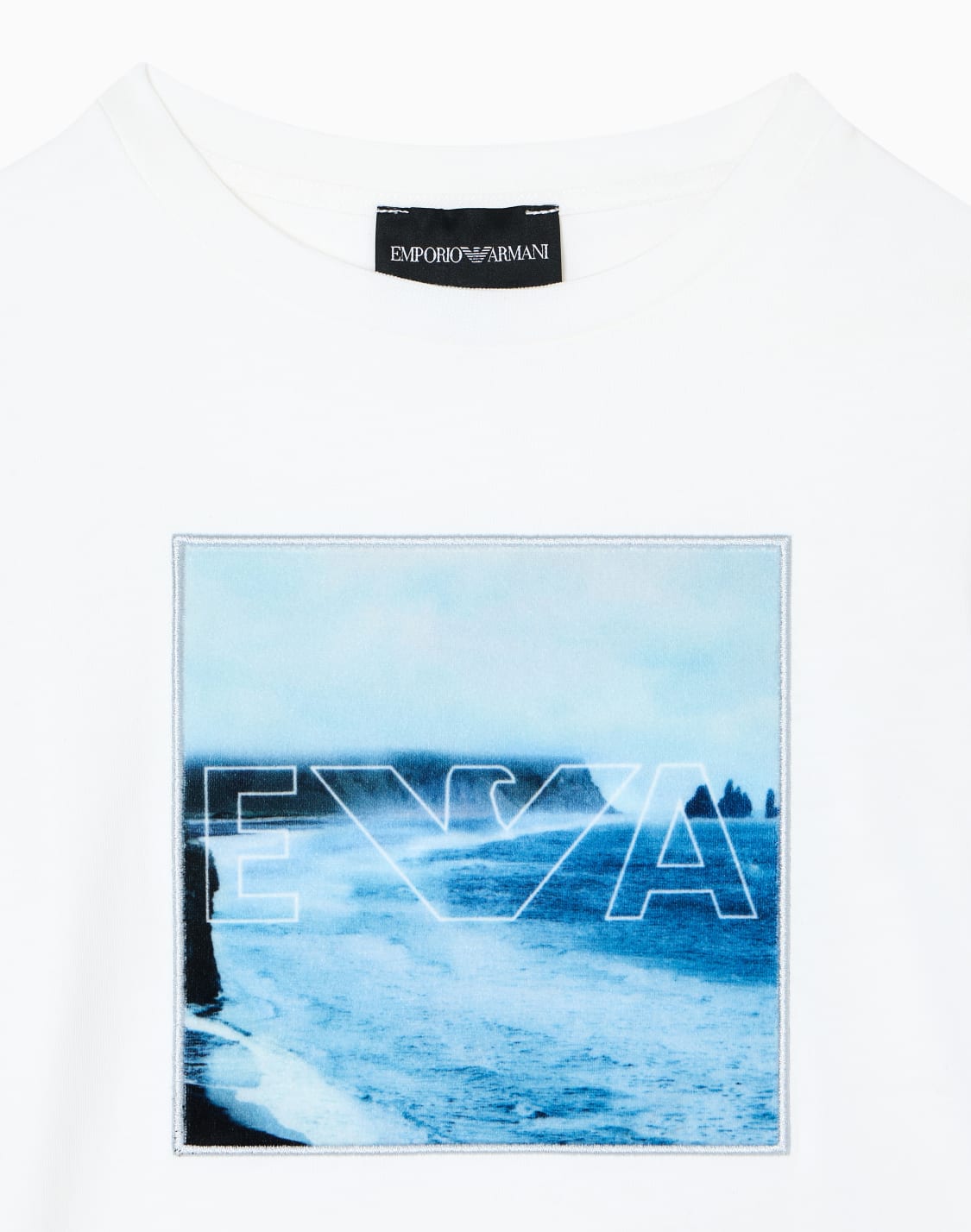 comfort-fit-jersey-t-shirt-with-winter-clouds-print-white--emporio-armani