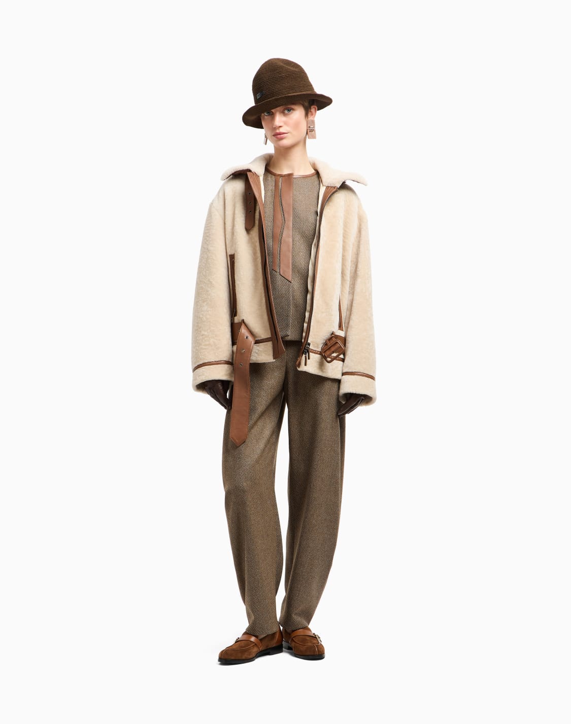 cazadora-en-velln-de-cordero-beige--giorgio-armani