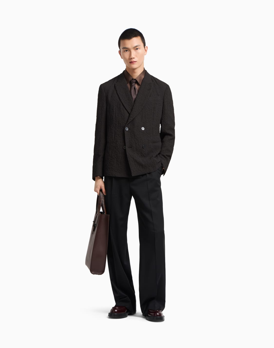 pantaloni-con-pinces-in-saglia-stretch-di-lana-vergine-icon-nero--emporio-armani