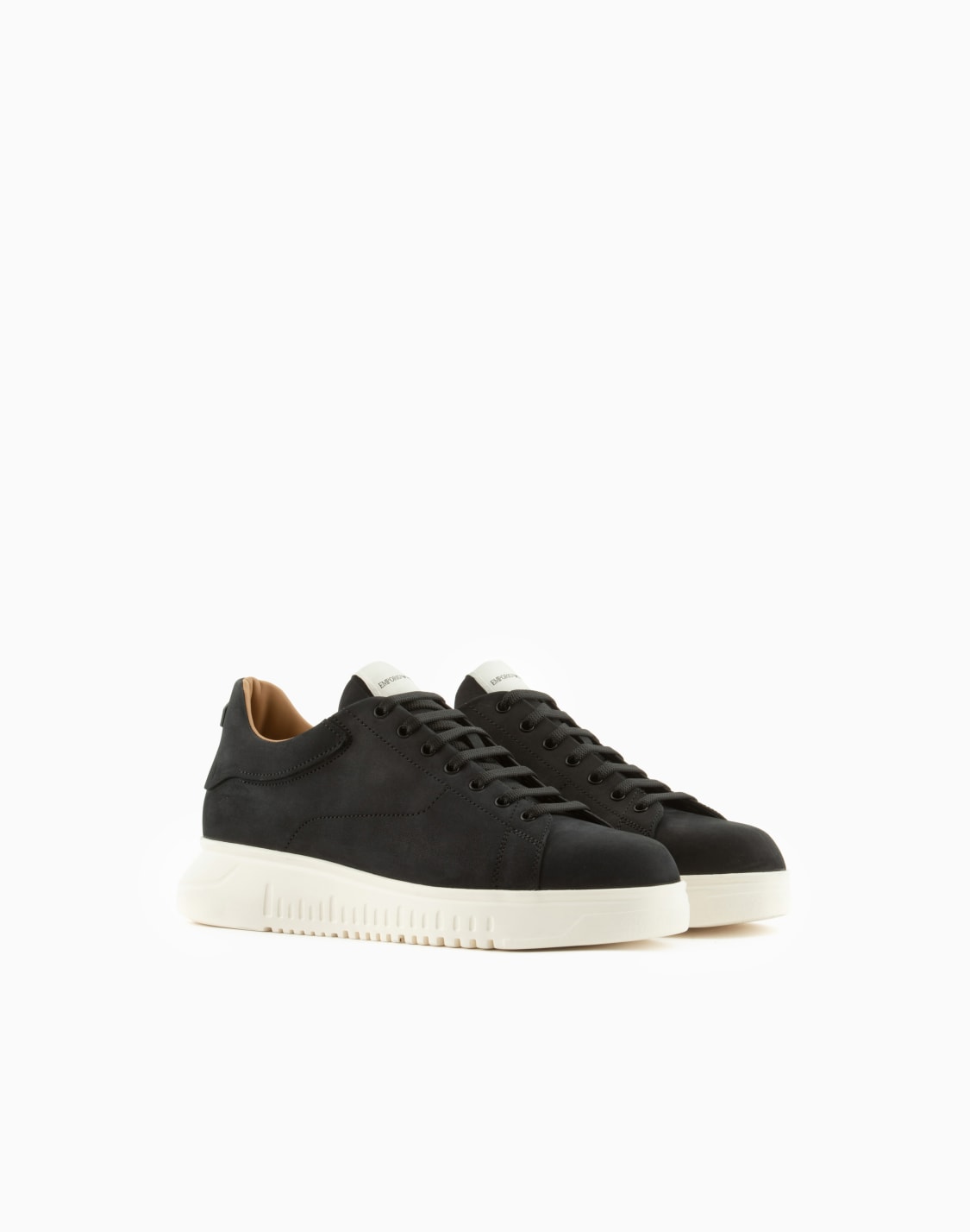 sneakers-en-nubuck-avec-semelle-crante-noir--emporio-armani