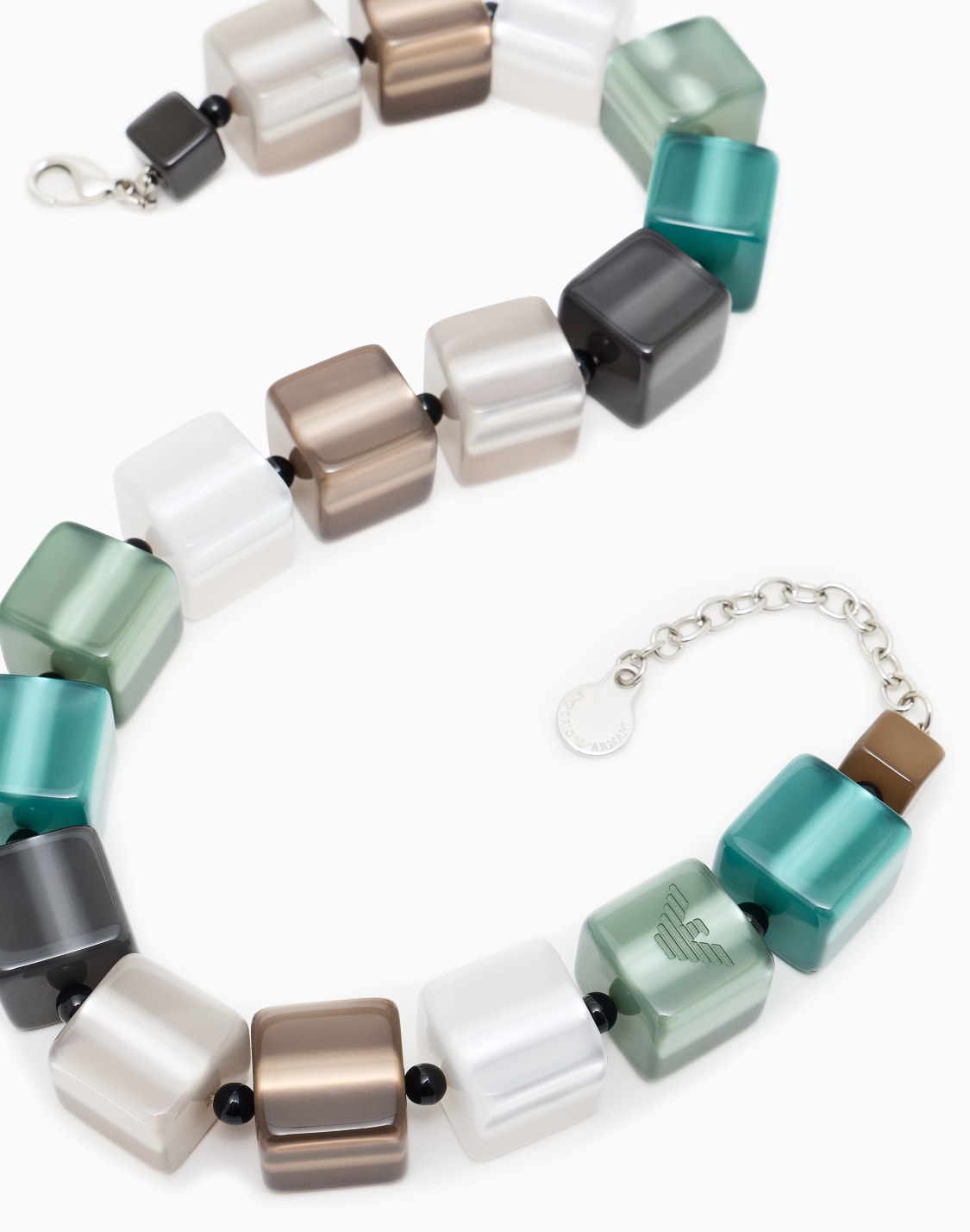 collier-avec-cubes-et-micro-boules-gris--emporio-armani