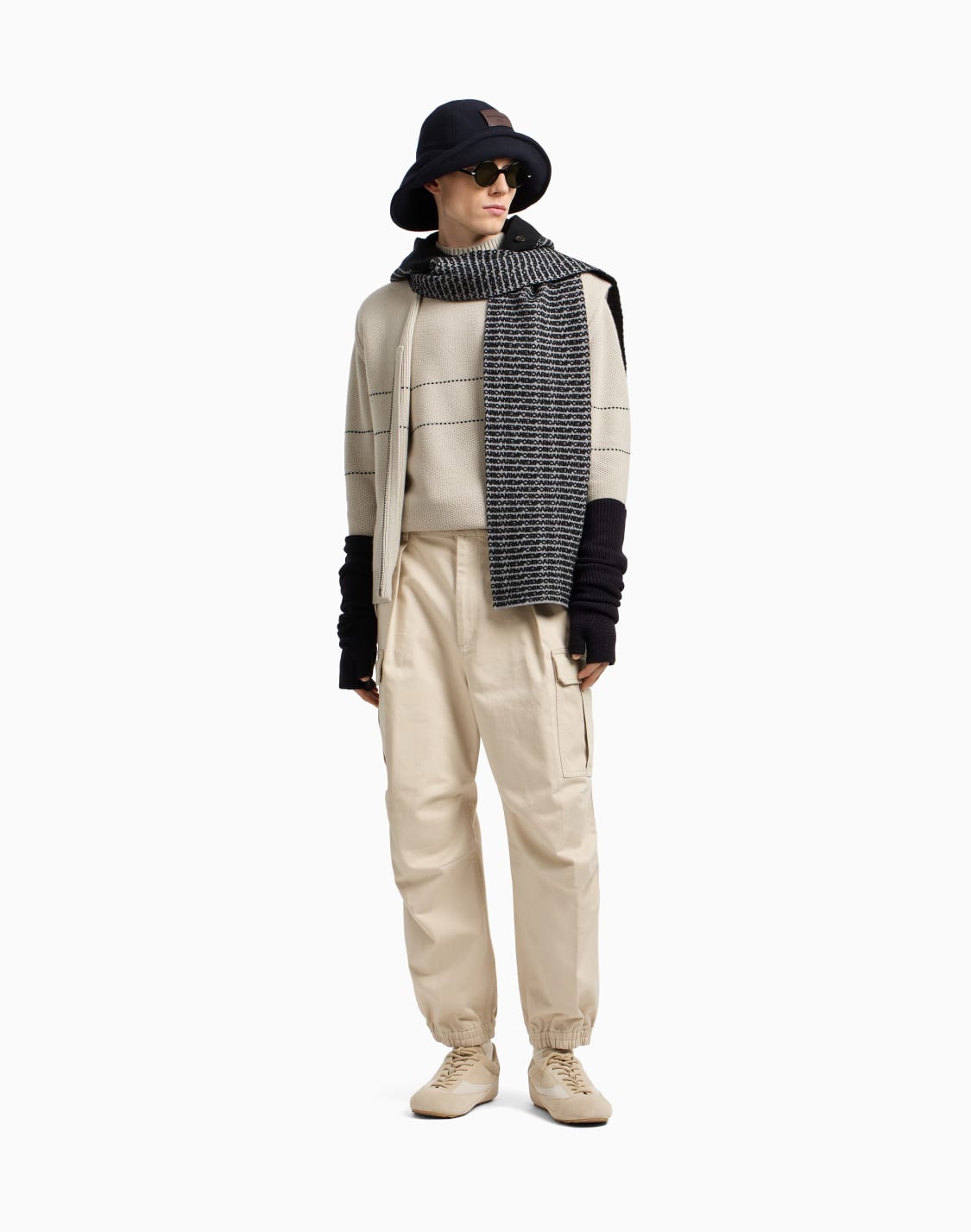 asv-モックネックセタ-ウル-テクスチャドステッチ-ベジュ--emporio-armani