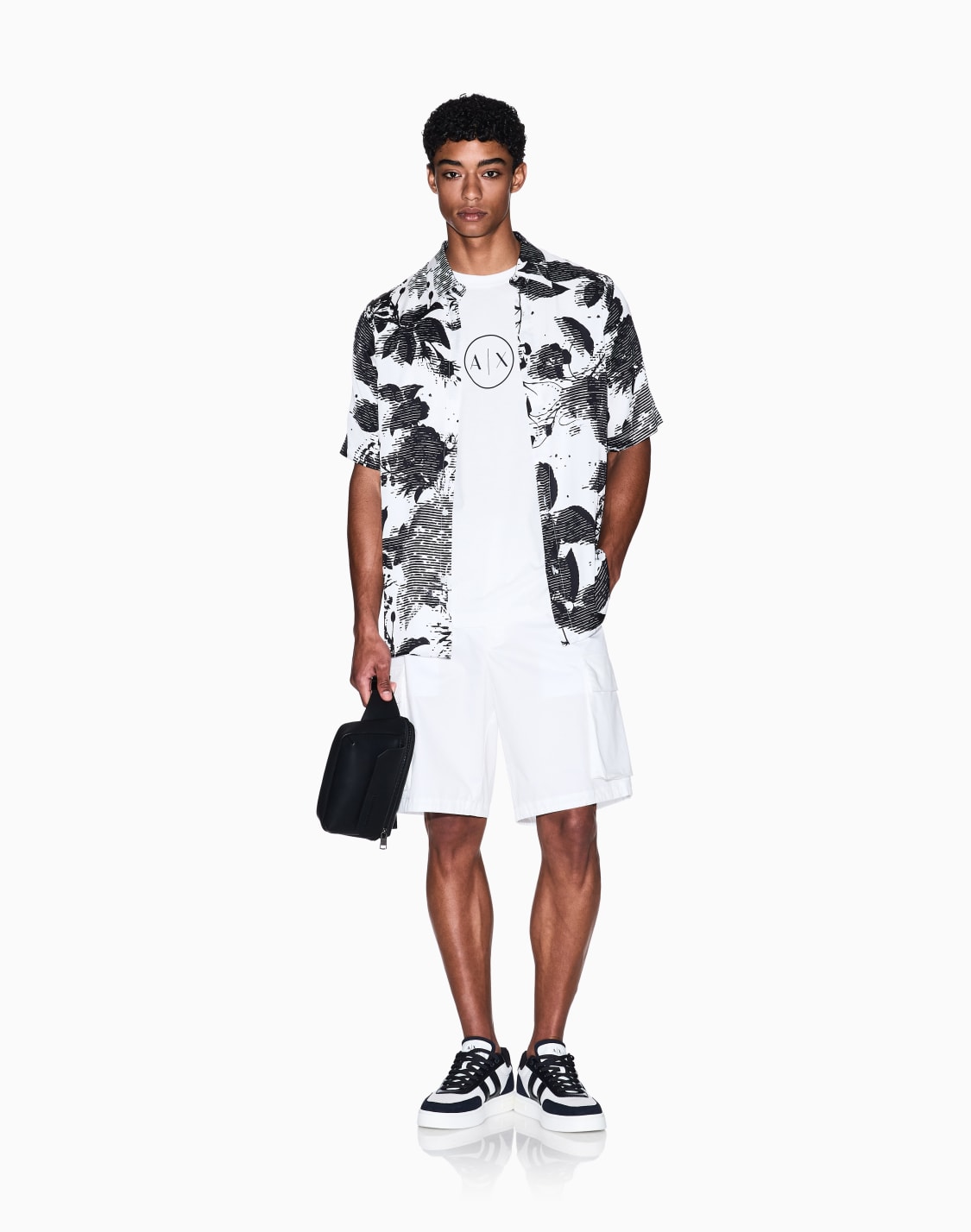 bermuda-cargo-in-twill-bianco--armani-exchange