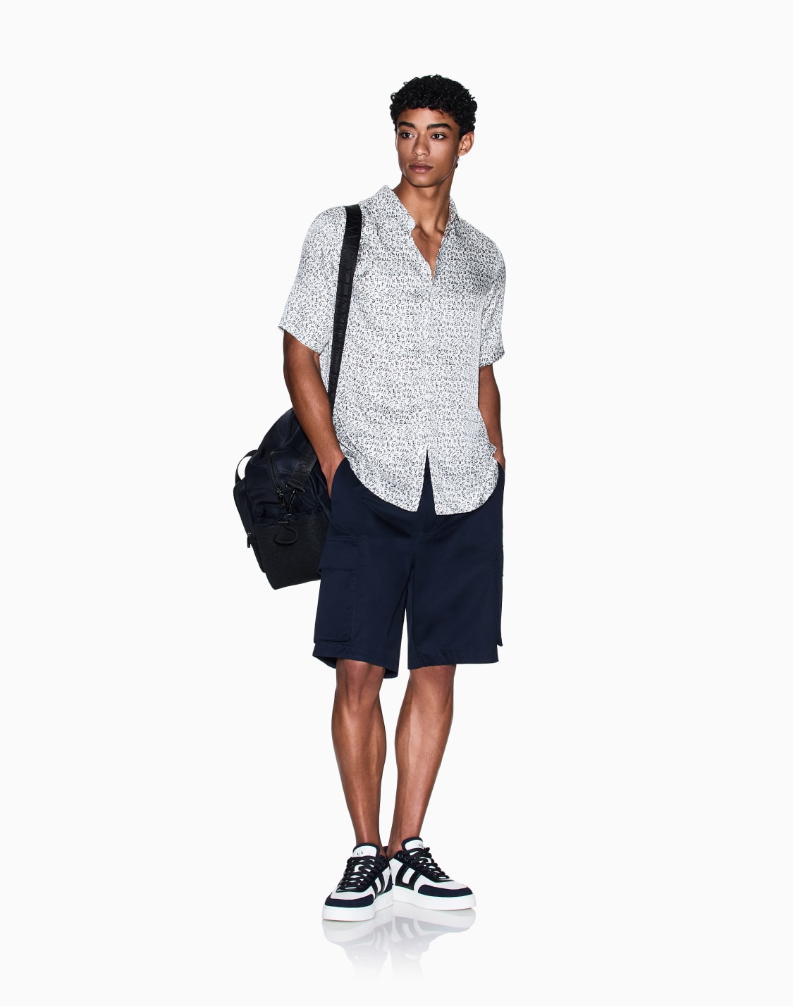 コットンツイル-カゴハフパンツ-ネイビブル--armani-exchange
