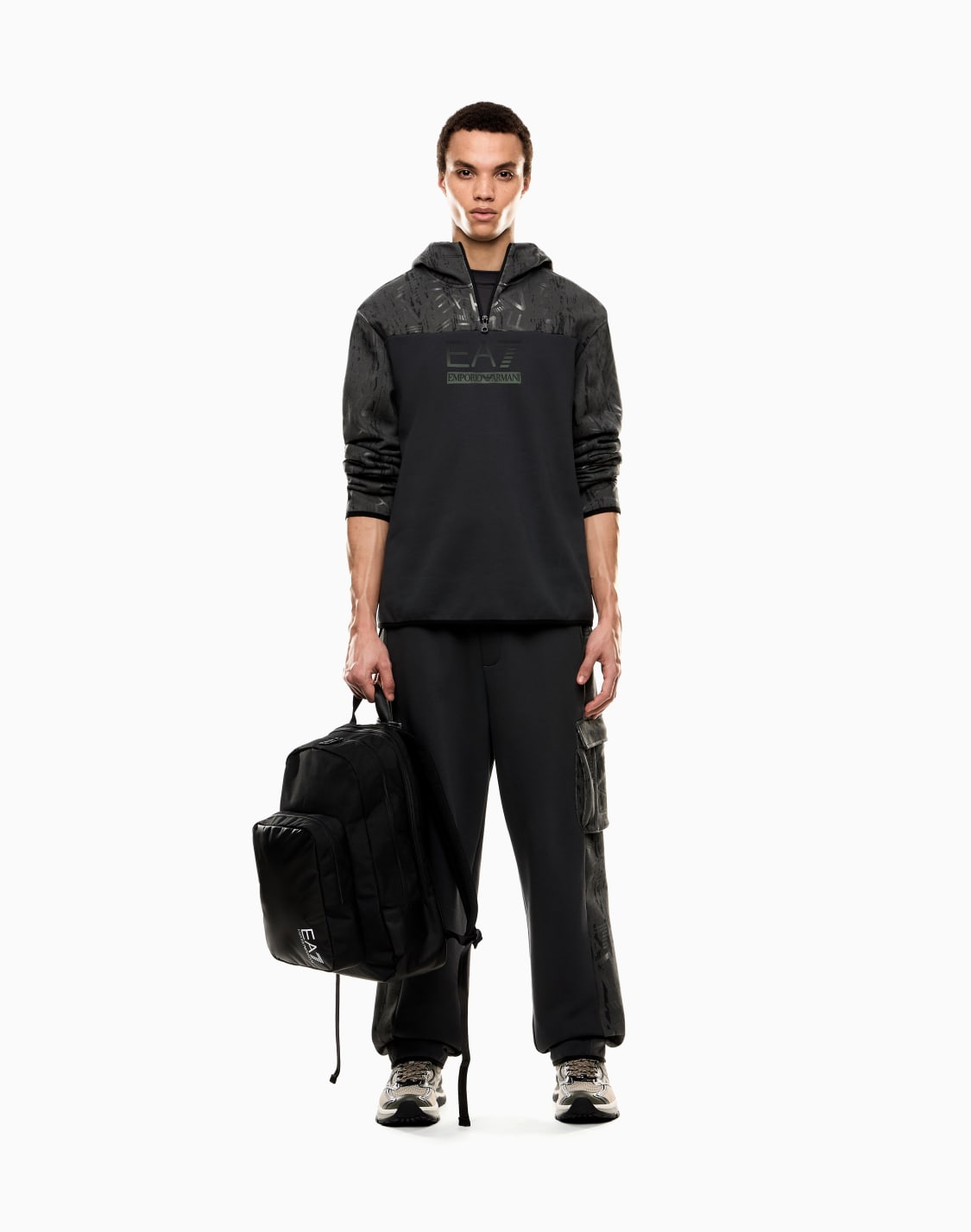 pantalon-cargo-graphic-series-en-jersey-de-coton-gris--ea7