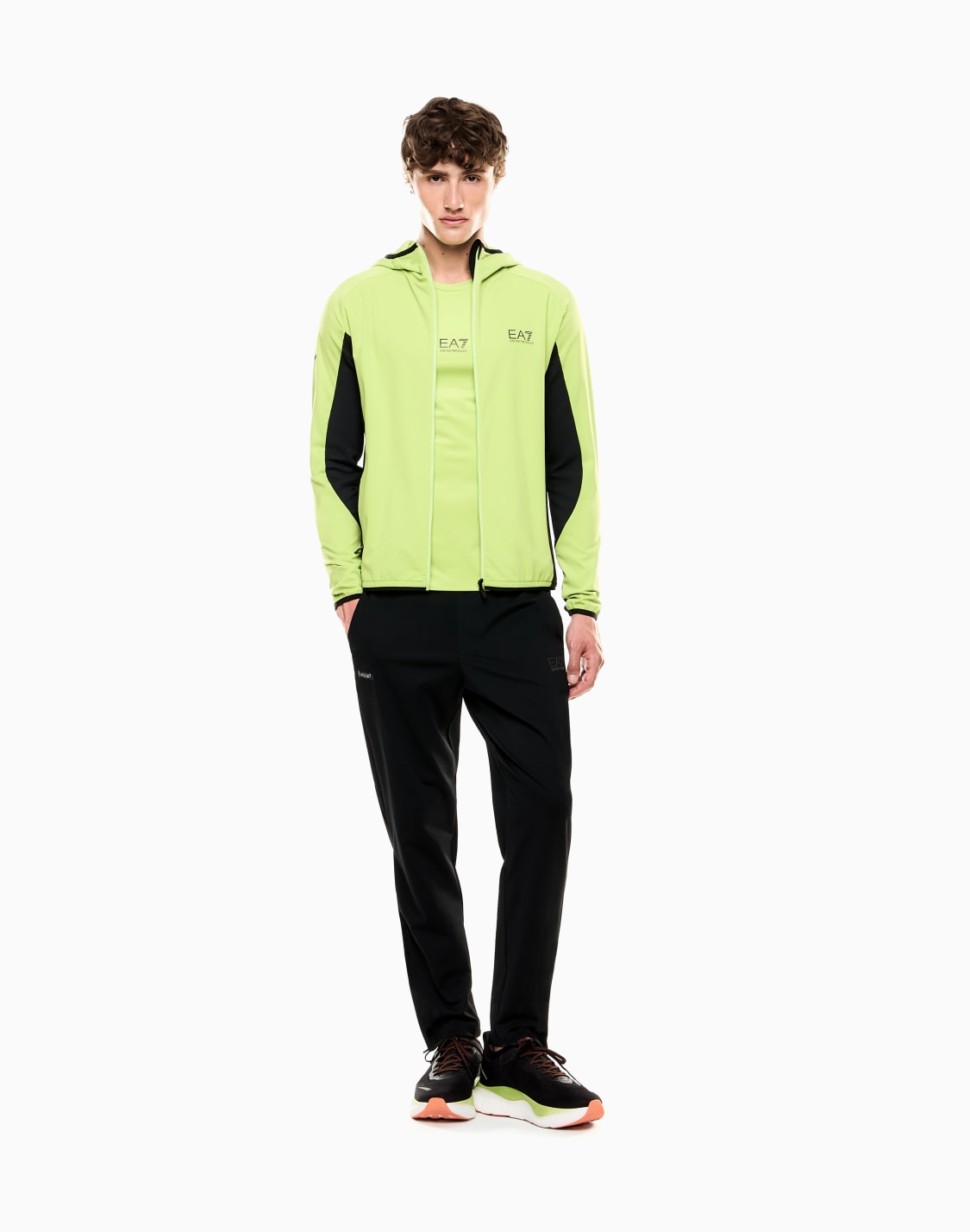 dynamic-athlete-crew-neck-t-shirt-in-vigor7-technical-fabric-green--ea7