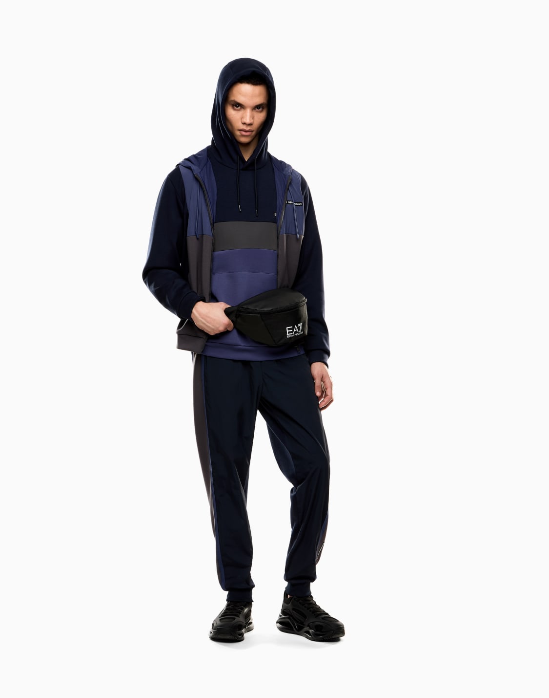 pantalones-de-chndal-de-nailon-y-mezcla-de-viscosa-athletic-colour-block-azul-marino--ea7