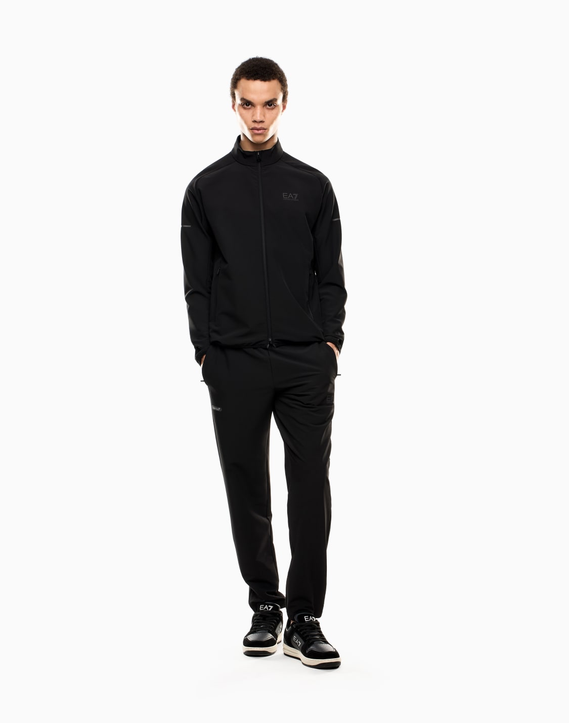 sweat-shirt-faon-cardigan-dynamic-athlete-en-tissu-technique-ventus7-noir--ea7