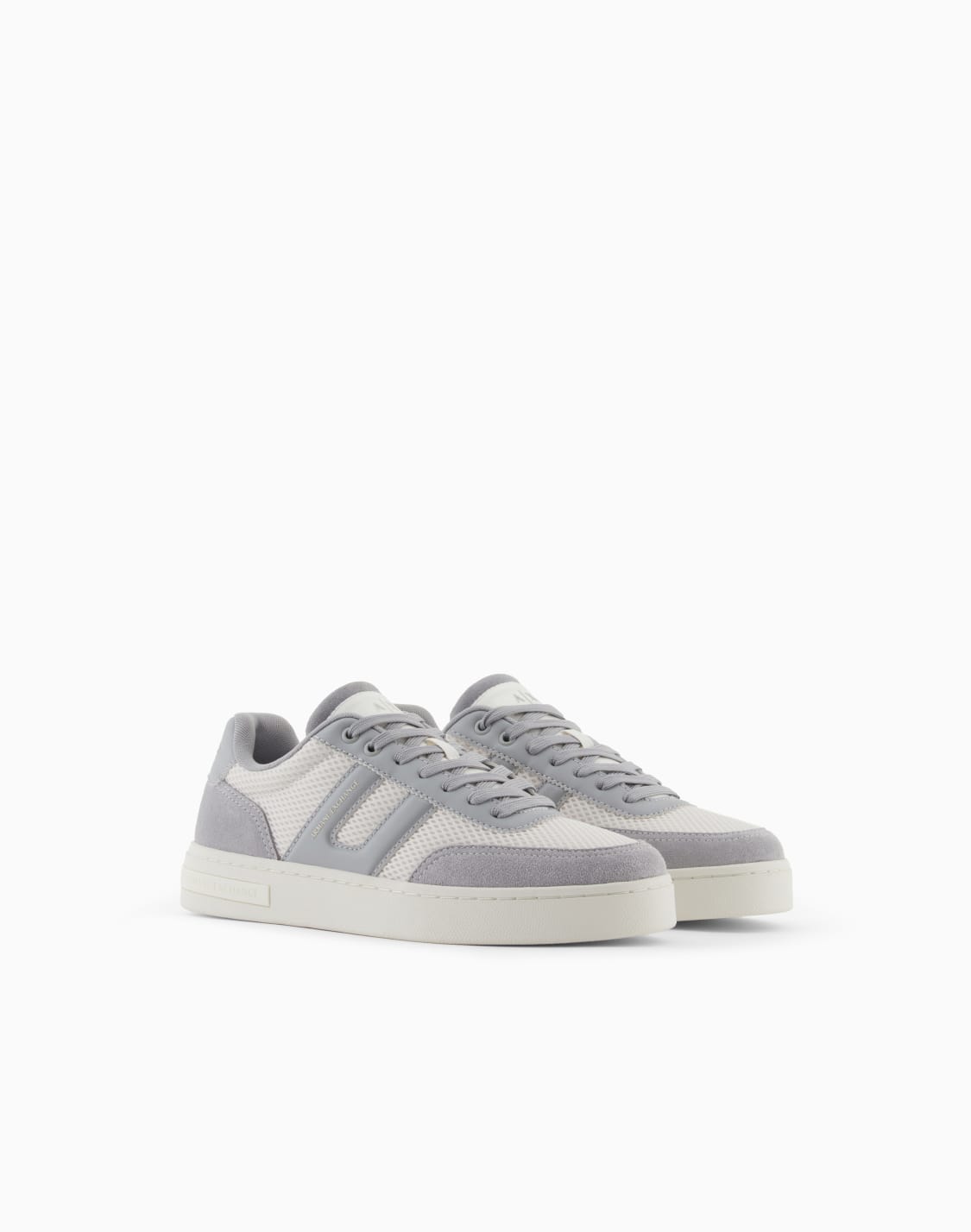sneakers-grey--armani-exchange