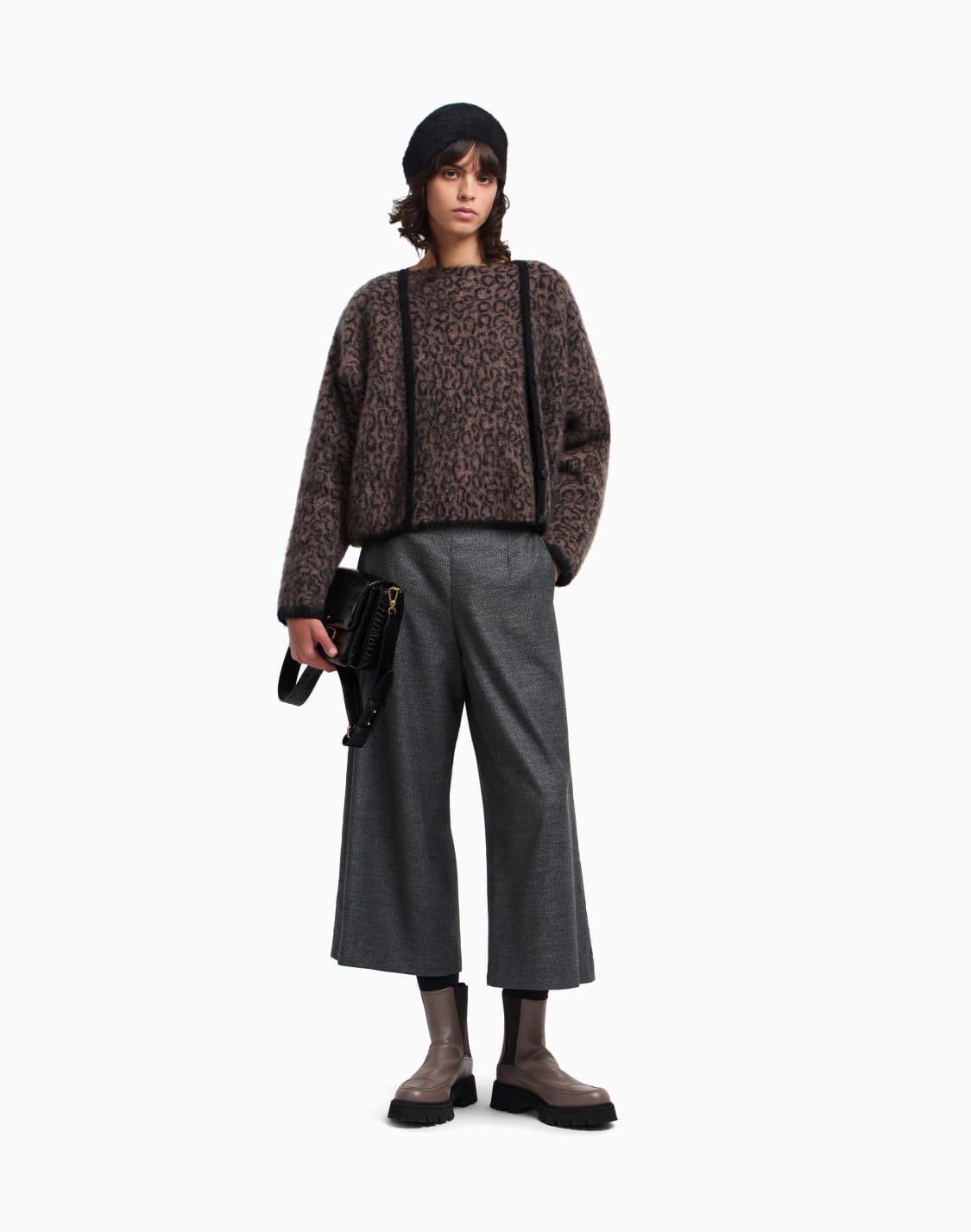 cardigan-col-en-v-en-mlange-de-laine-et-mohair-jacquard-avec-motif-all-over-noir--emporio-armani