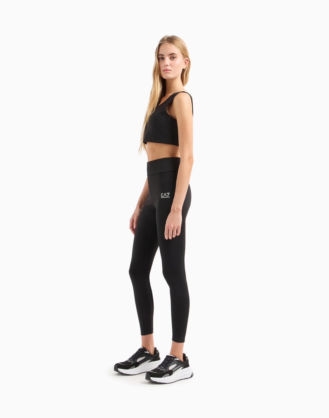 dynamic-athlete-sports-bra-in-vigor7-technical-fabric-black--ea7