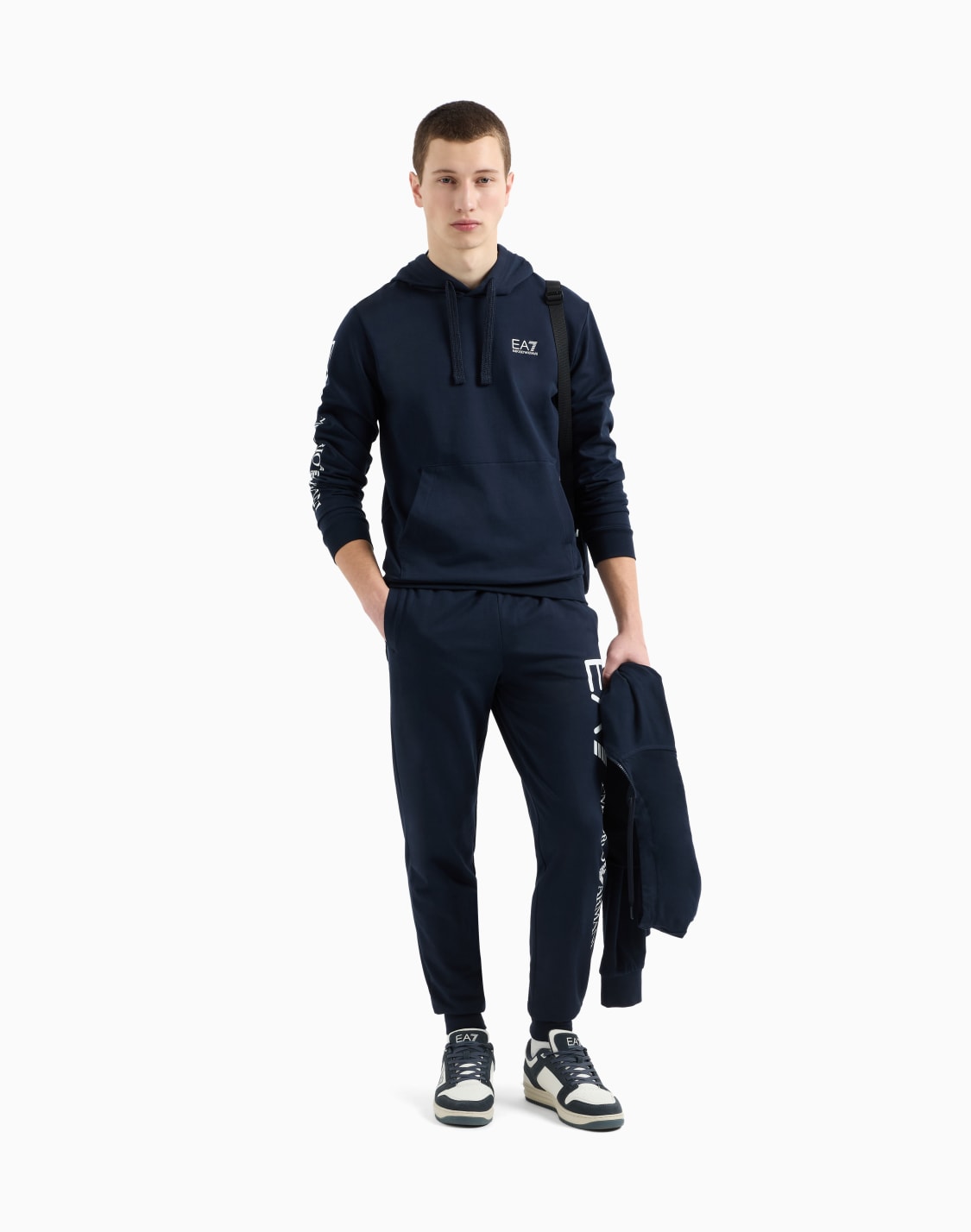 felpa-con-cappuccio-e-zip-logo-series-in-cotone-blu-navy--ea7