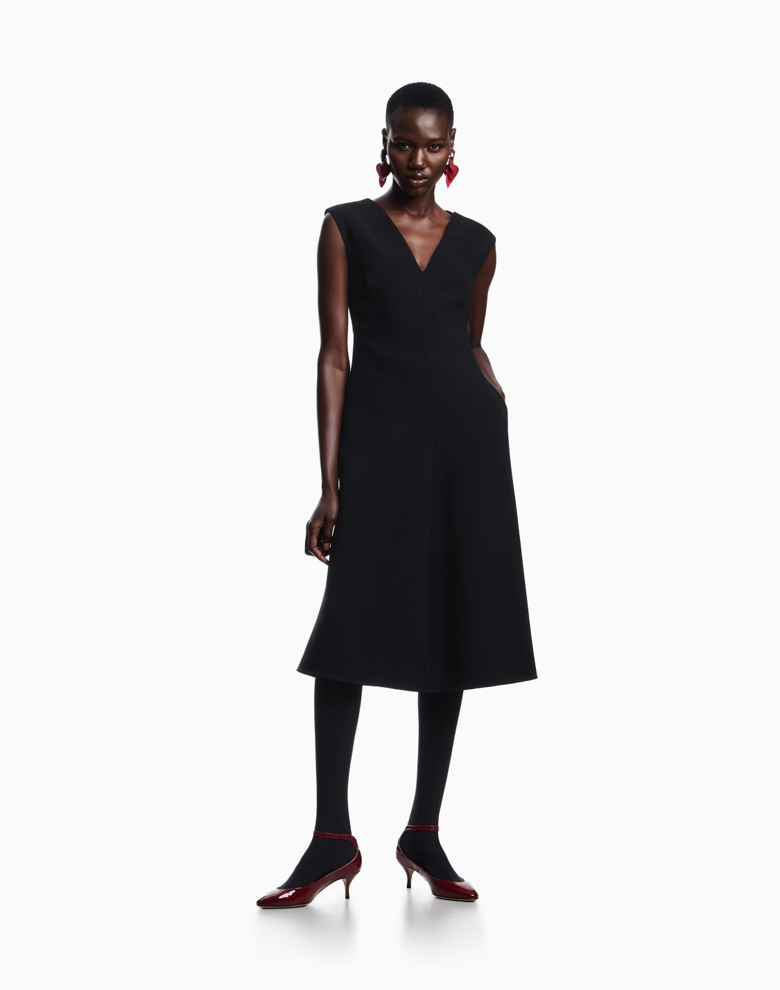 ausgestelltes-kleid-aus-flieendem-crpe-mit-baumrindeneffekt-schwarz--emporio-armani