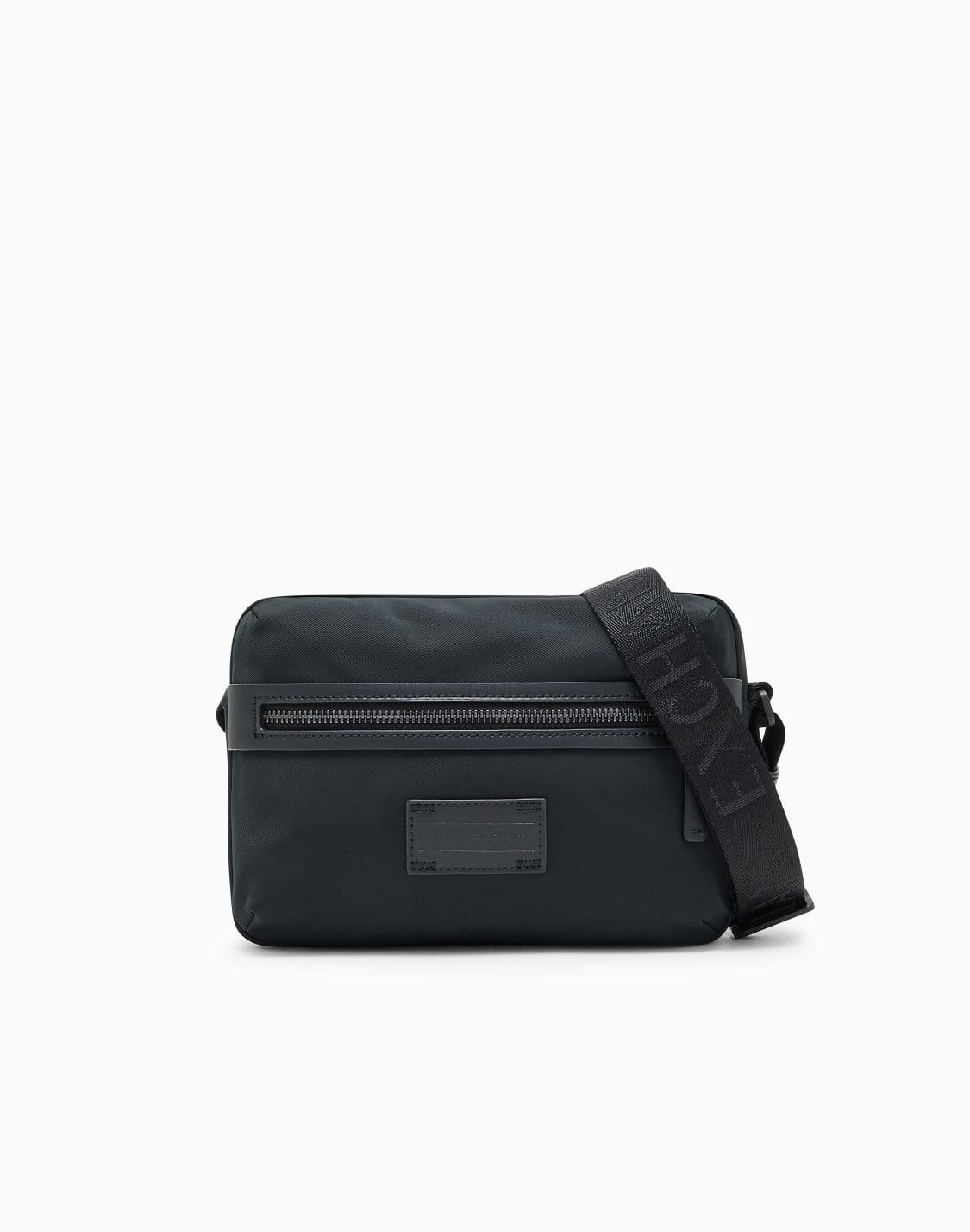 ロゴパッチ-ショルダバッグ-ブラック--armani-exchange
