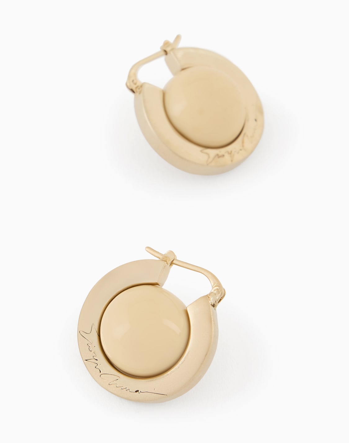 metal-earrings-with-resin-spheres-beige--giorgio-armani
