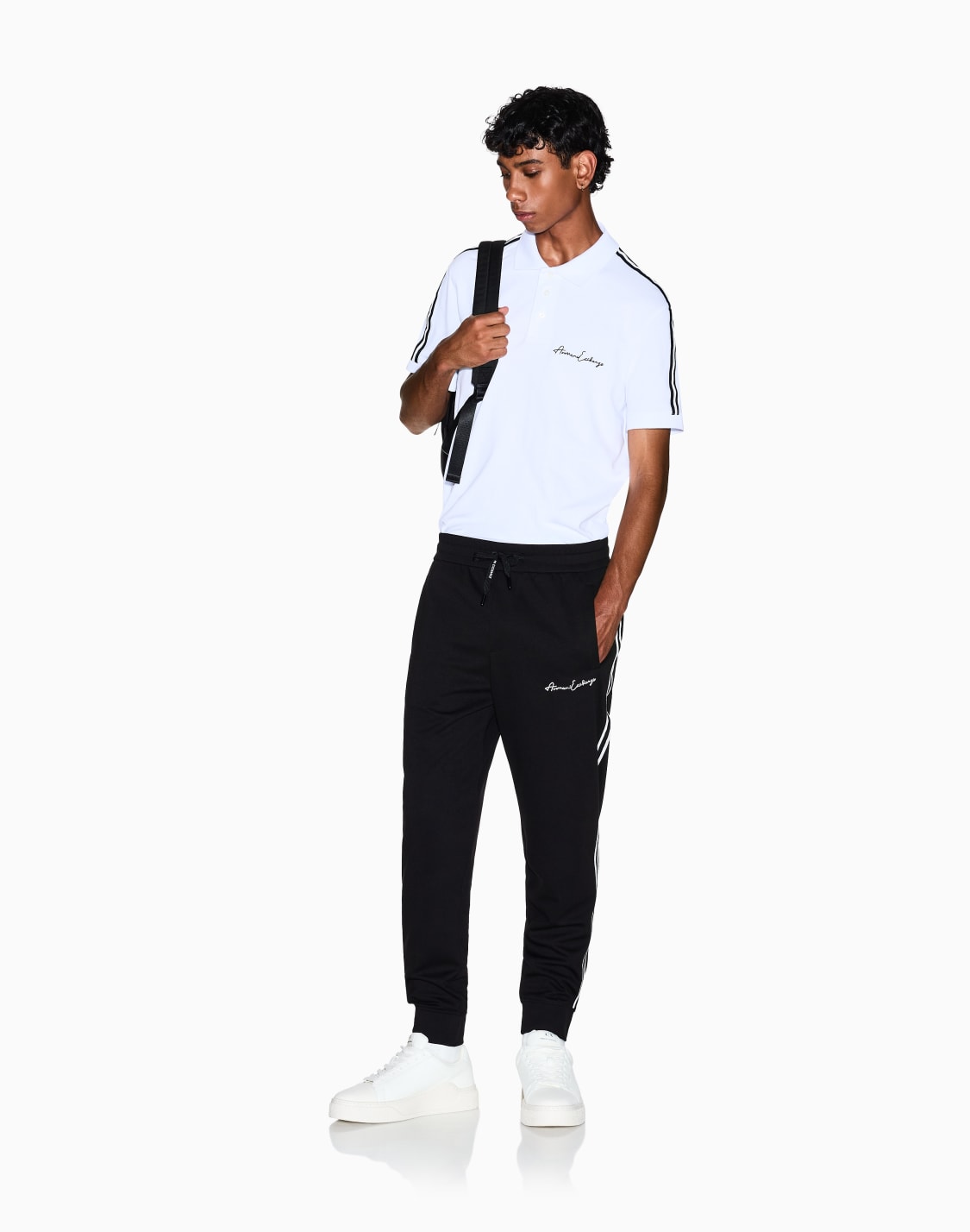 pantalones-jogger-con-logo-distintivo-negro--armani-exchange