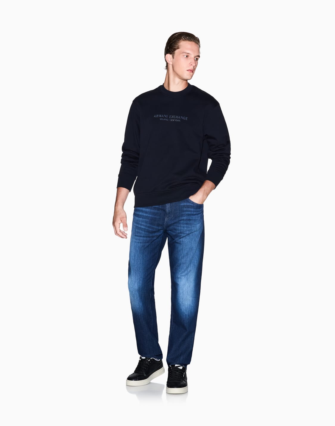 sudadera-de-cuello-redondo-con-logotipo-en-tono-azul-marino--armani-exchange