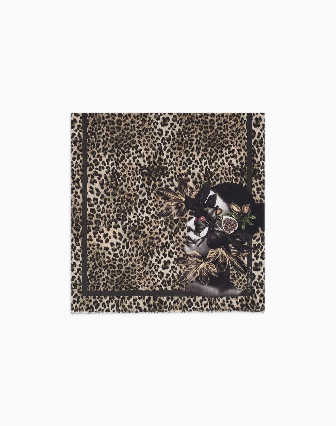 charpe-en-laine-vierge-tachete-avec-imprim-femme-et-feuillage-beige--emporio-armani