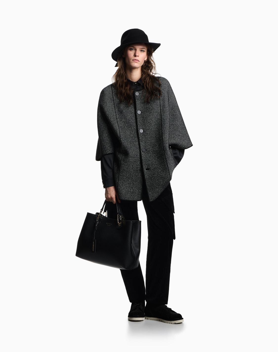 double-sided-knitted-virgin-wool-cape-black--emporio-armani