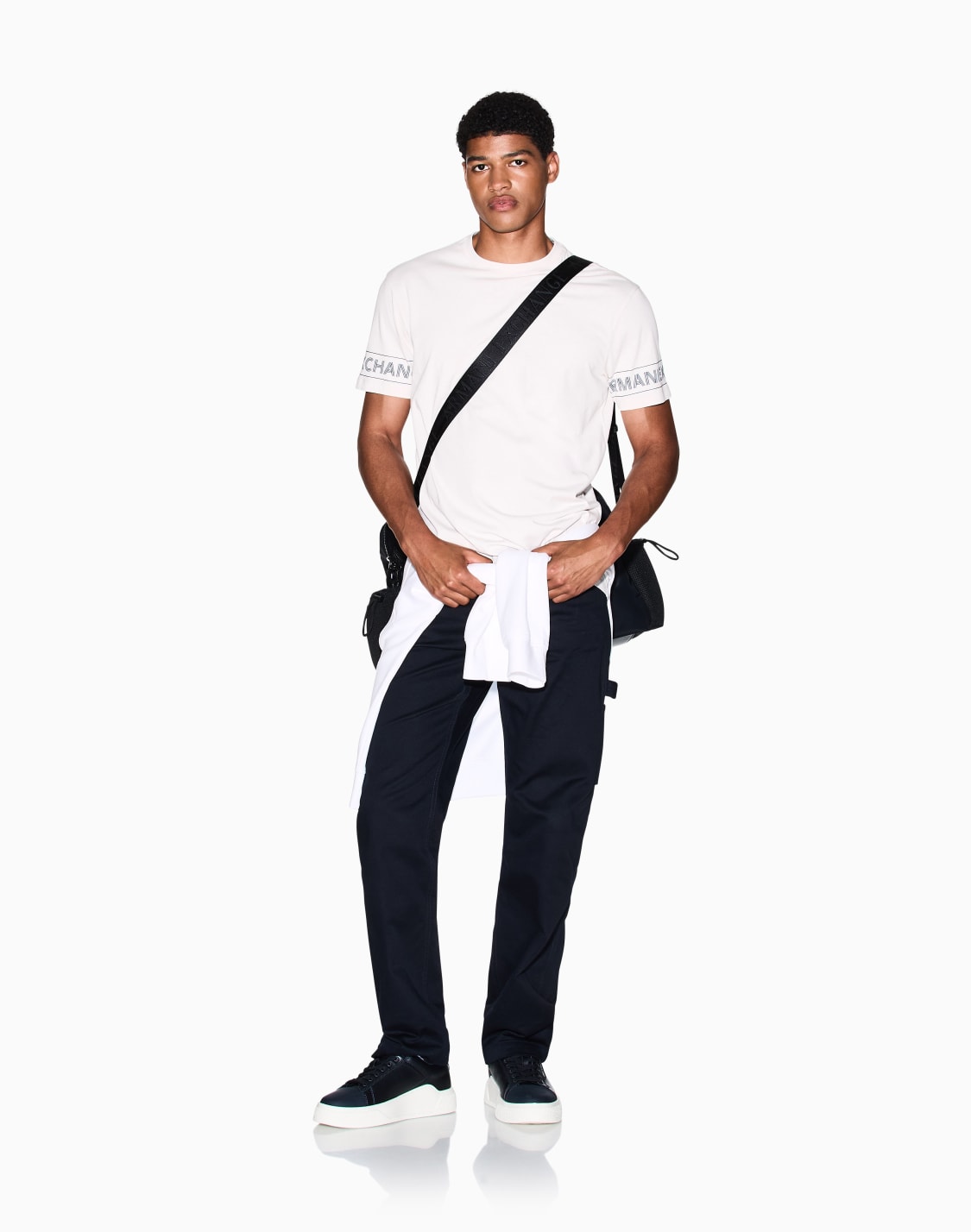 axロゴ-半袖クルネックtシャツ-ホワイト--armani-exchange