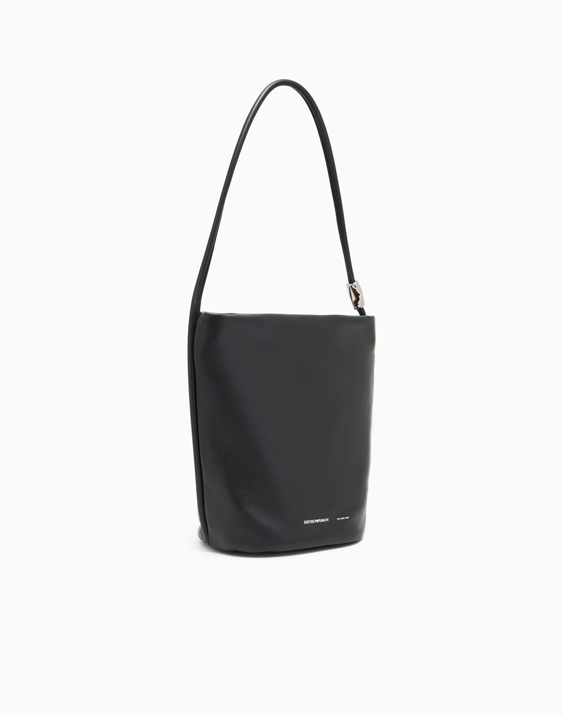 secchiello-a-spalla-in-nappa-nero--emporio-armani
