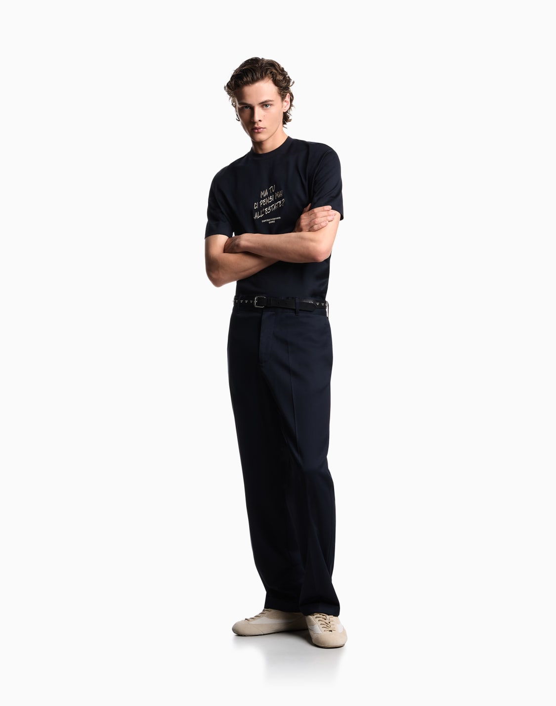 asv-tシャツ-リヨセル混紡ジャジ-サマムドスロガン刺繍-ネイビブル--emporio-armani