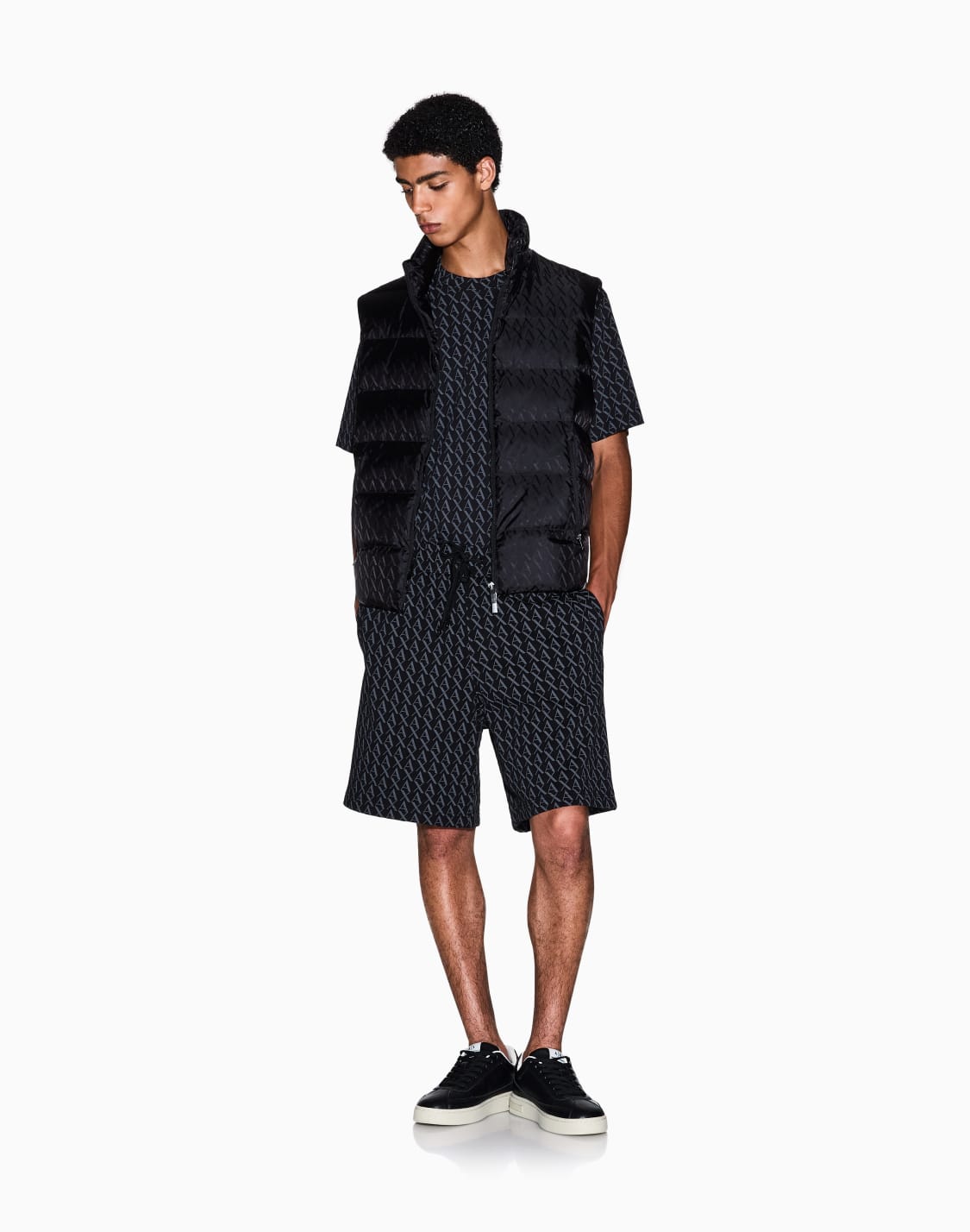 bermuda-shorts-black--armani-exchange