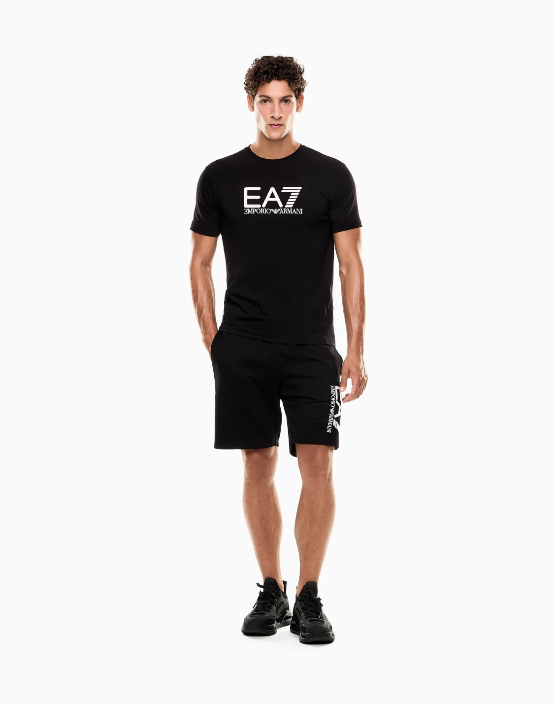 visibility-short-sleeved-t-shirt-in-cotton-stretch-jersey-black--ea7