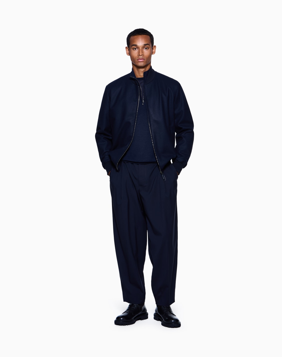 single-pleat-lightweight-wool-canvas-trousers-navy-blue--giorgio-armani