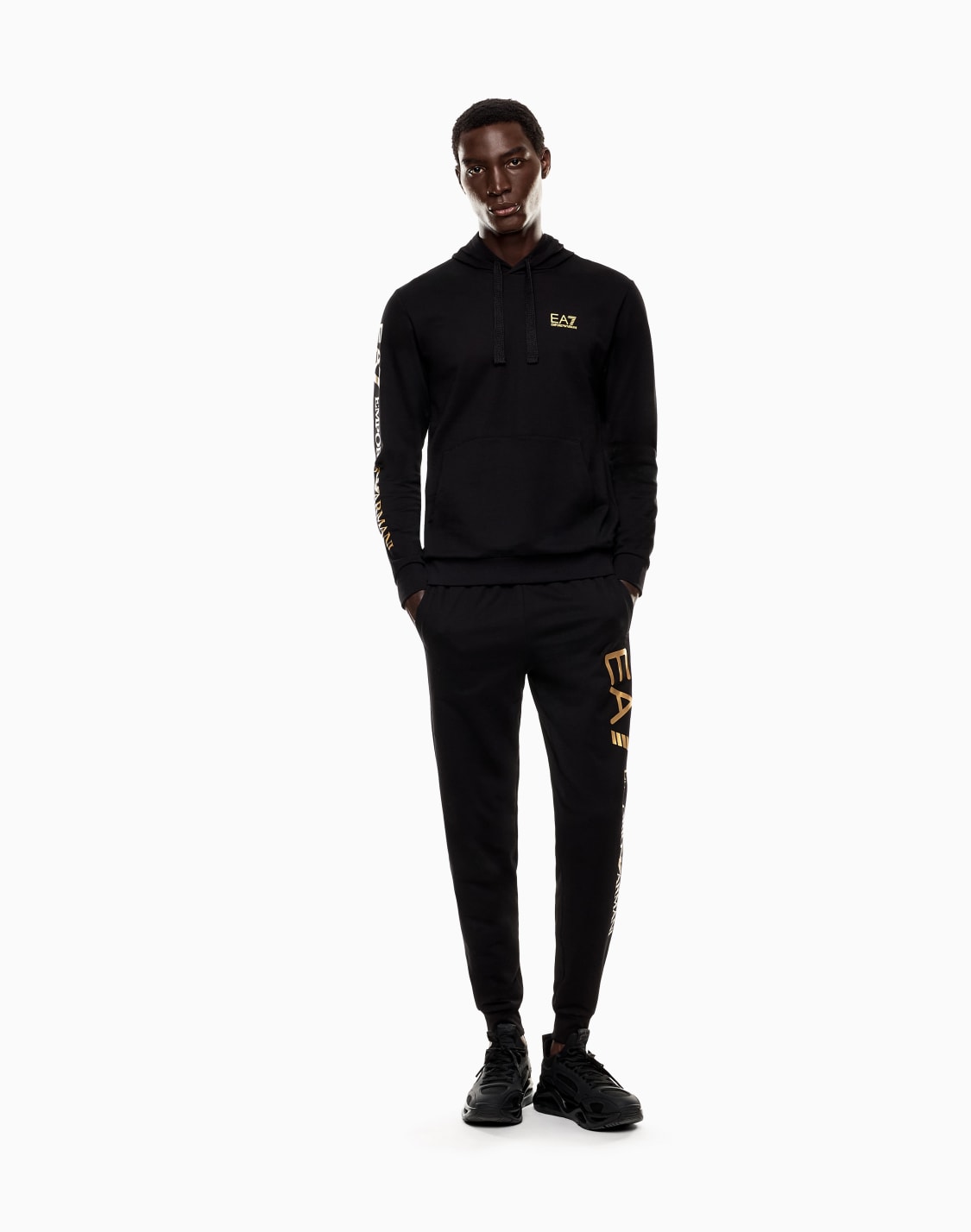 logo-series-cotton-joggers-black--ea7