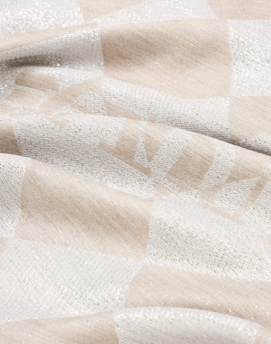 estola-de-lrex-con-motivo-de-cuadros-en-tejido-jacquard-beige--emporio-armani