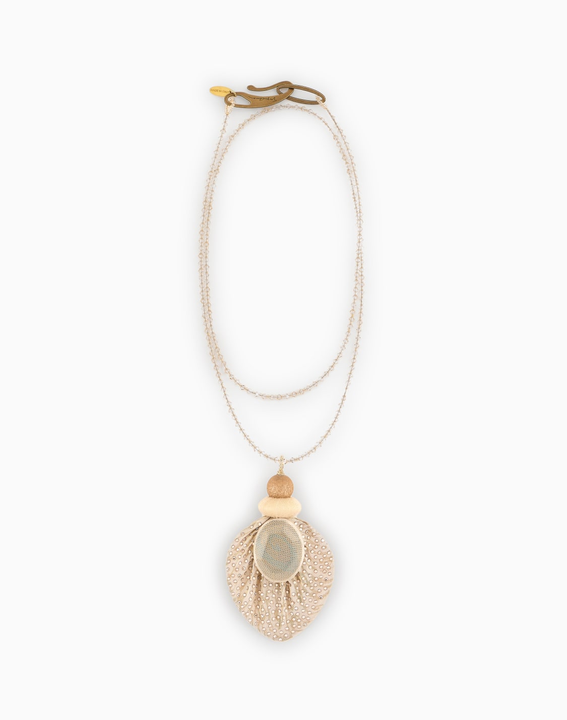 collar-largo-de-latn-y-tela-beige--giorgio-armani