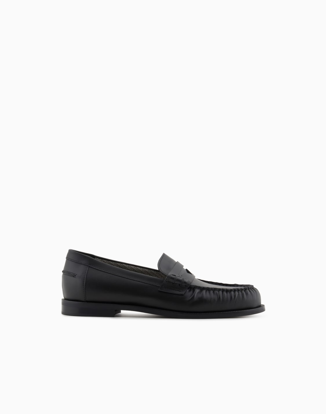 mocasines-de-piel-lisa-negro--emporio-armani