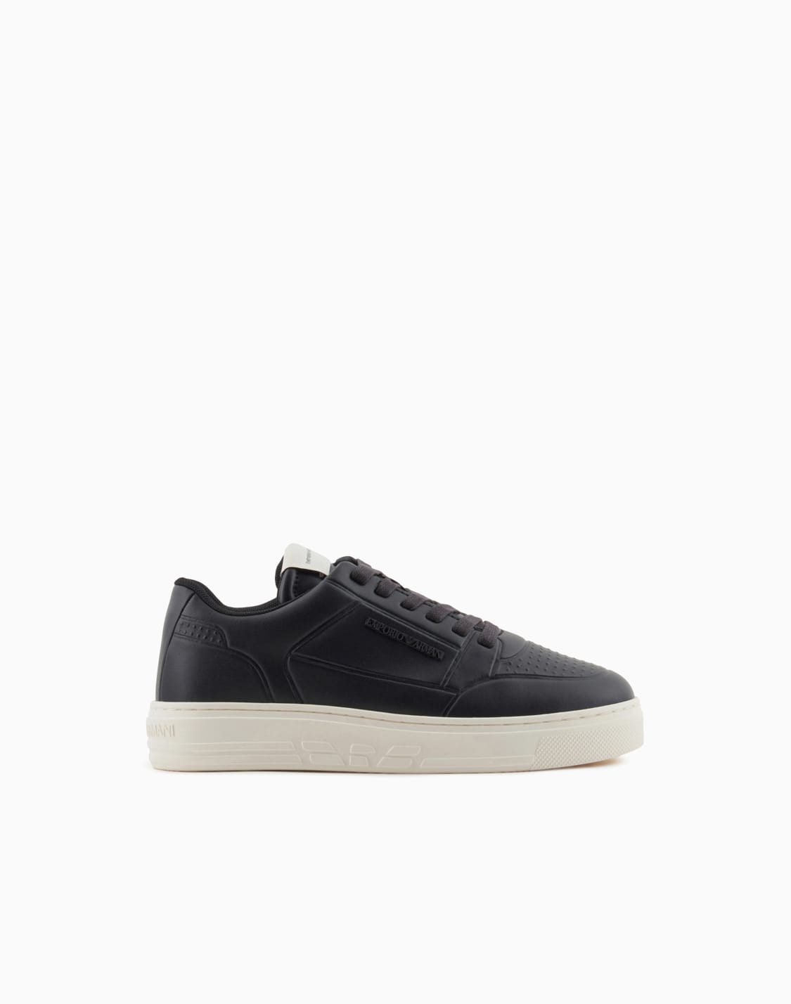 sneakers-in-pelle-con-dettagli-termoformati-nero--emporio-armani