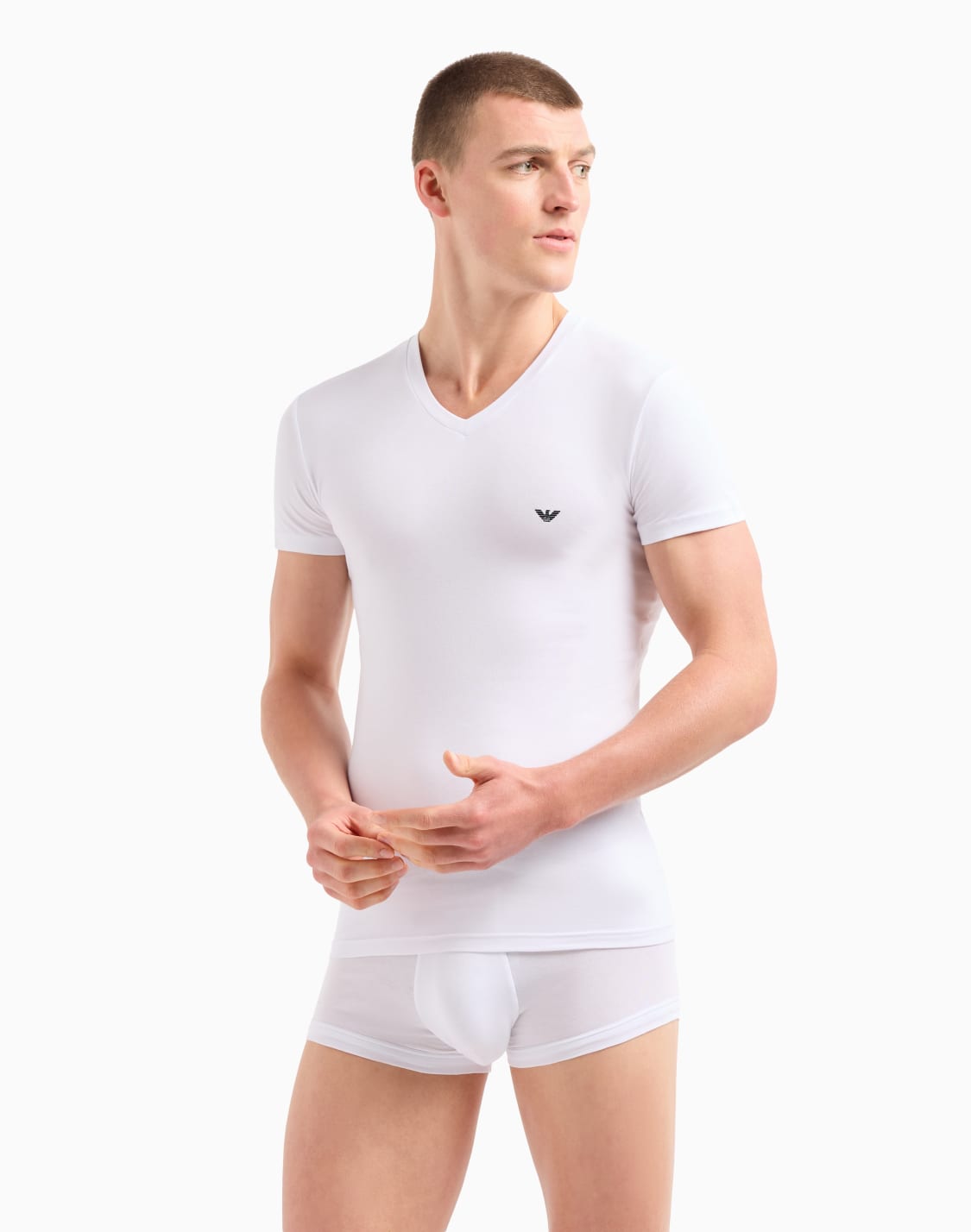 t-shirt-underwear-basic-scollo-v-bianco--emporio-armani