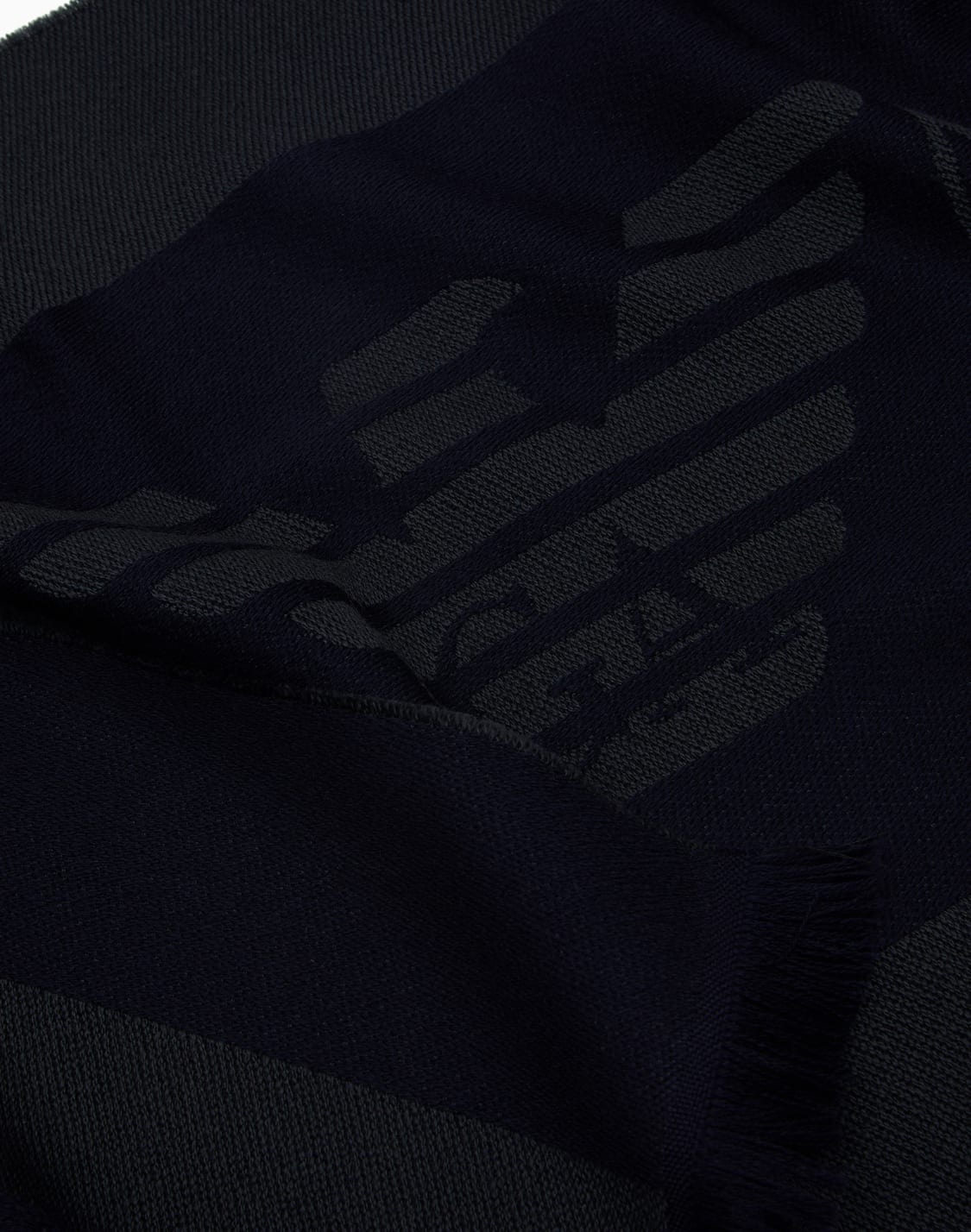 sciarpa-in-lana-con-logo-lettering-jacquard-blu-navy--emporio-armani