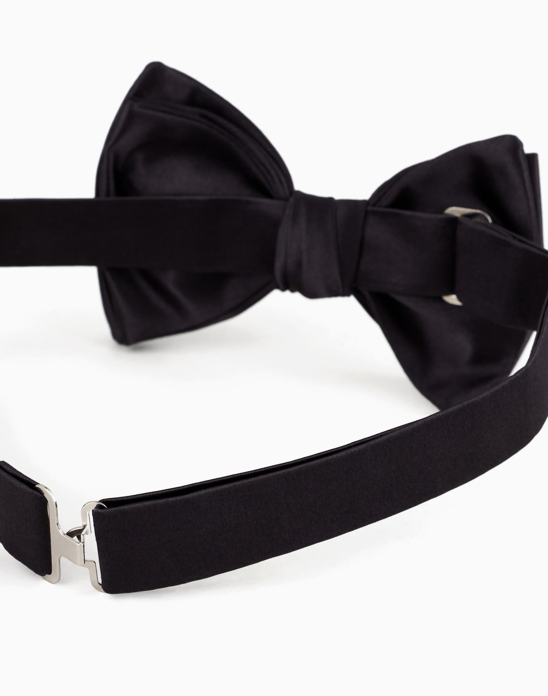 pure-silk-knotted-bow-tie-blue--giorgio-armani