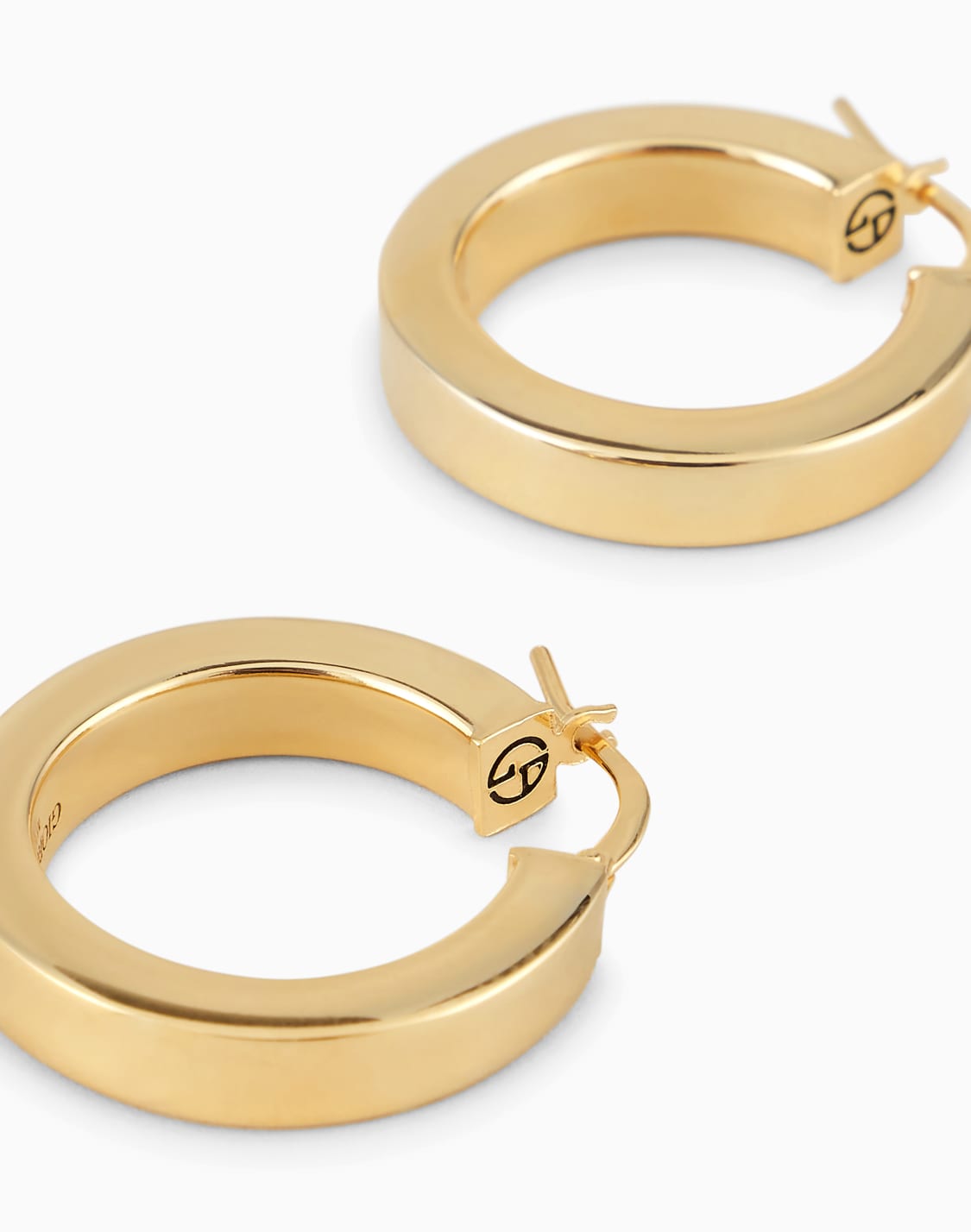 orecchini-in-argento-925-oro--giorgio-armani