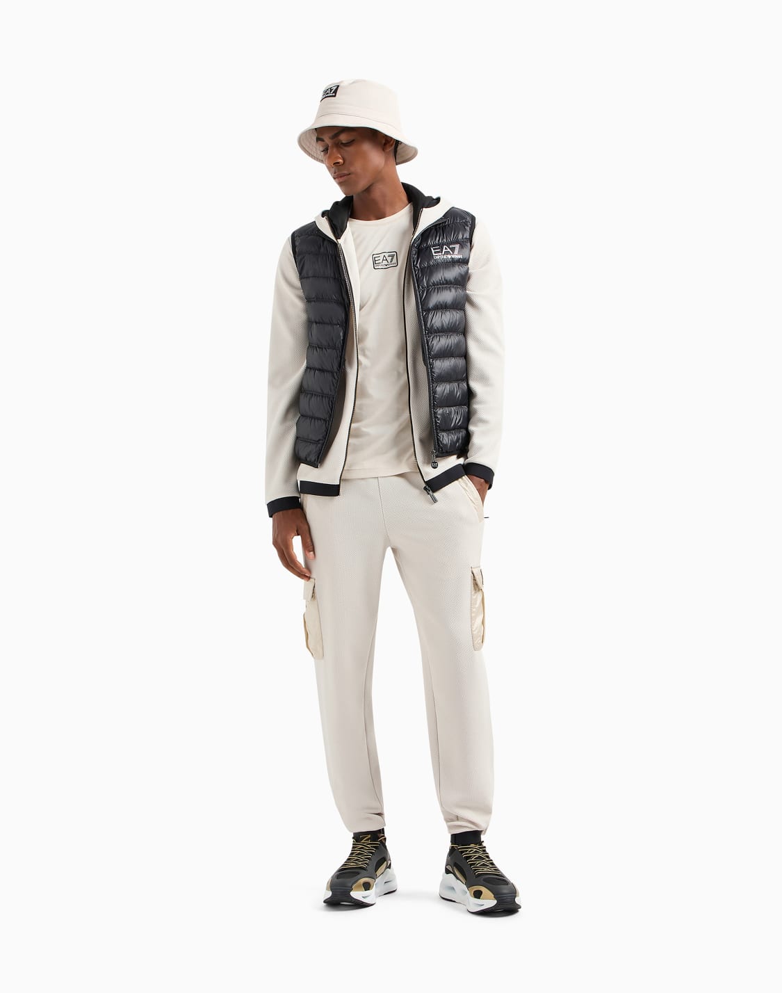 packable-core-identity-gilet-black--ea7