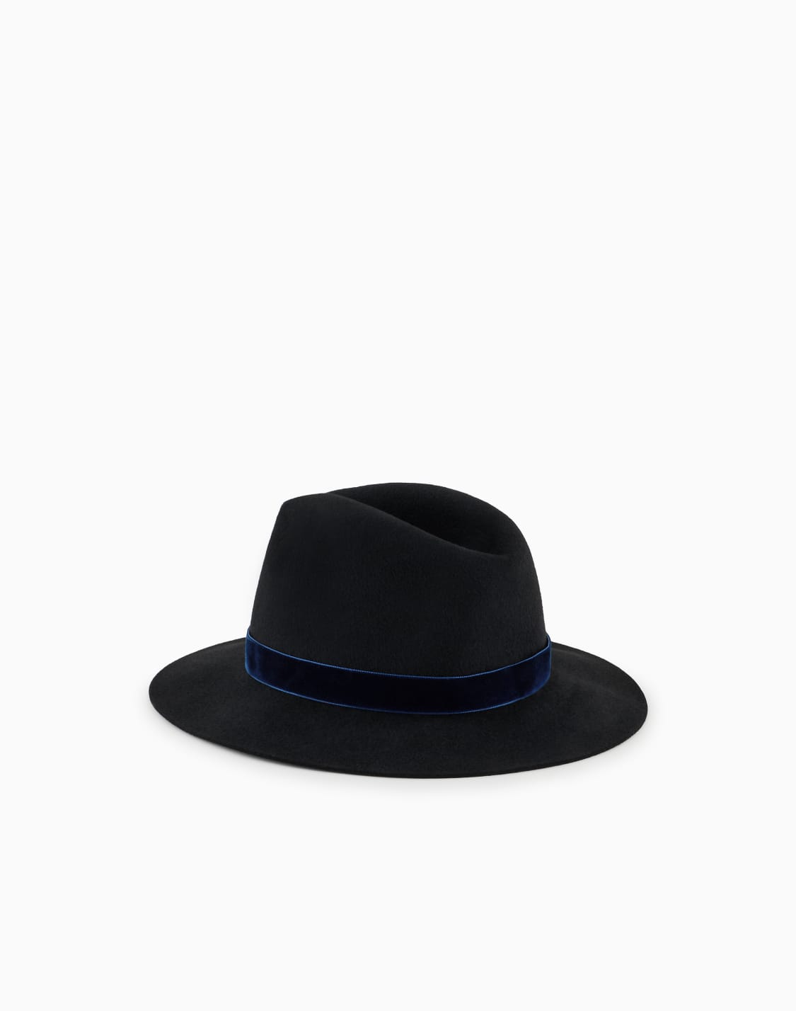 cappello-in-lapin-con-dettaglio-in-velluto-nero--giorgio-armani